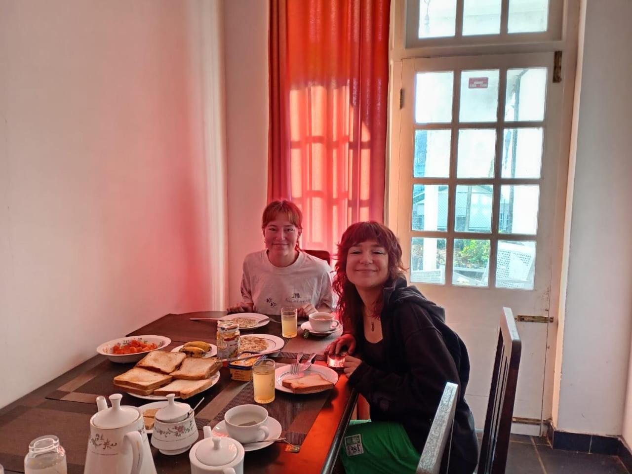 Frosty Heaven Guest House Nuwara Eliya Ngoại thất bức ảnh